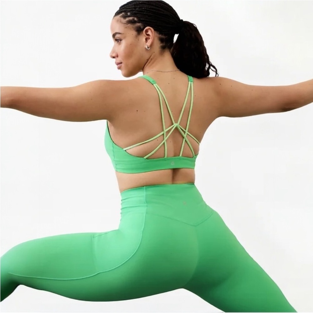 Athleta Solace Keyhole Bra A/C NWT XL in color Valley - Picture 5 of 7